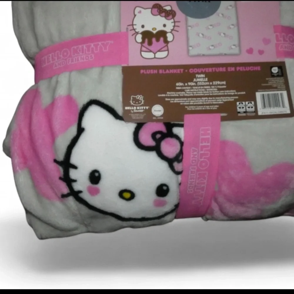 Hello kitty xoxo pink bow blanket 💕